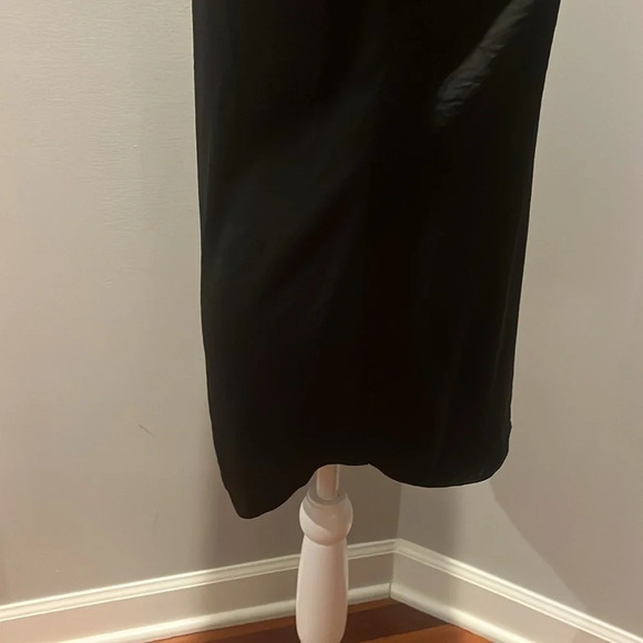 Cabi Black V-Neck Blouse with Ruffle sleeves size XS - Picture 6 of 10